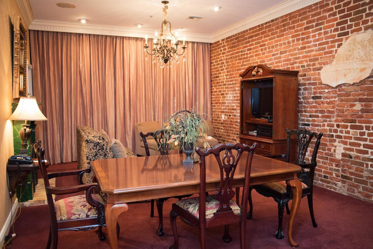 Quarter House Suites Новый Орлеан Экстерьер фото